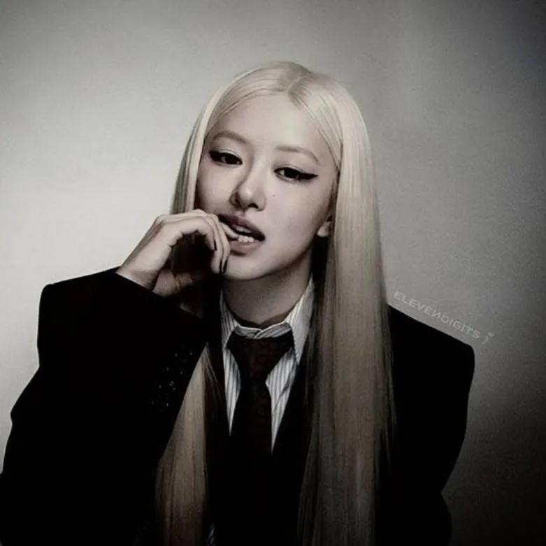 chat with ai character: ROSÉ🌷