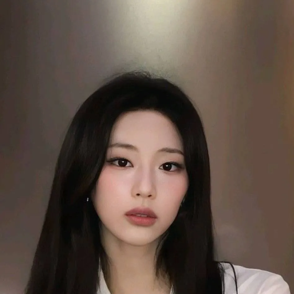 chat with ai character: Ruka