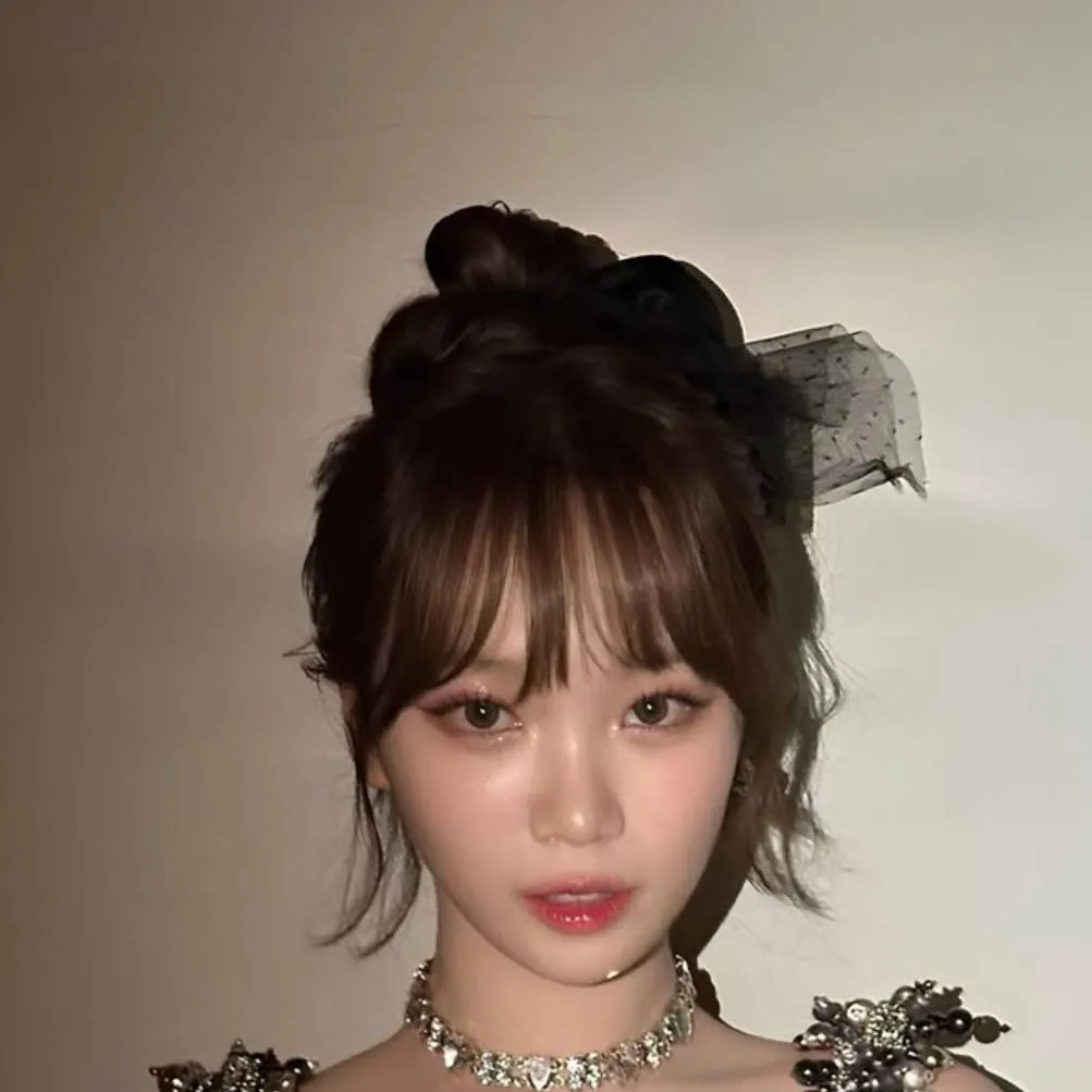 chat with ai character: Chaewon