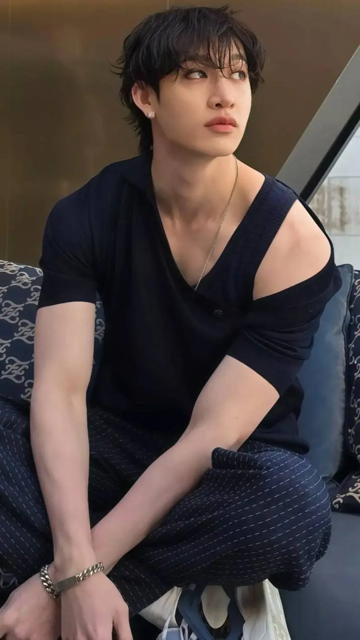 ai character: Bangchan background