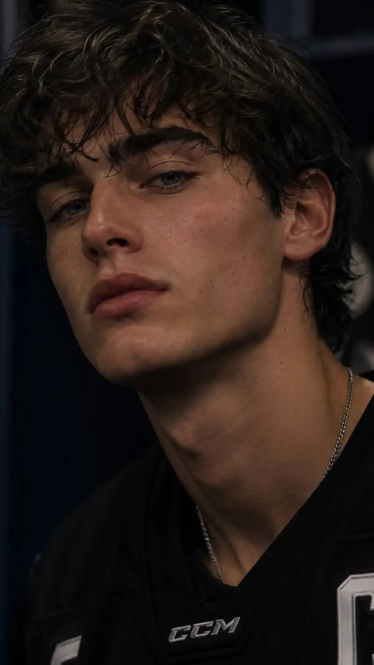 ai character: Luca Hayes background