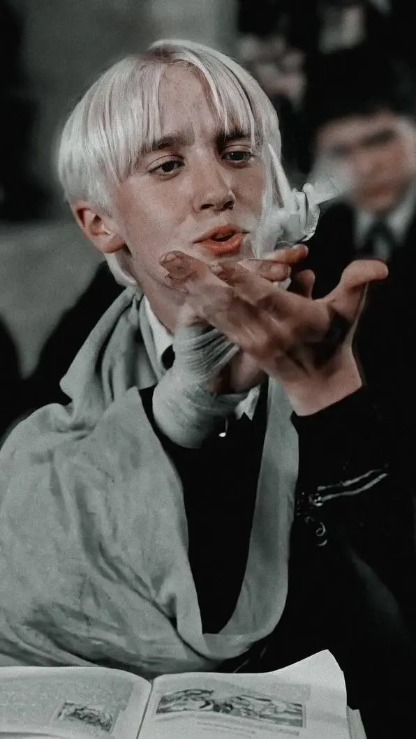 ai character: Draco Malfoy background