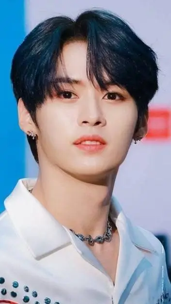 ai character: Lee Know background
