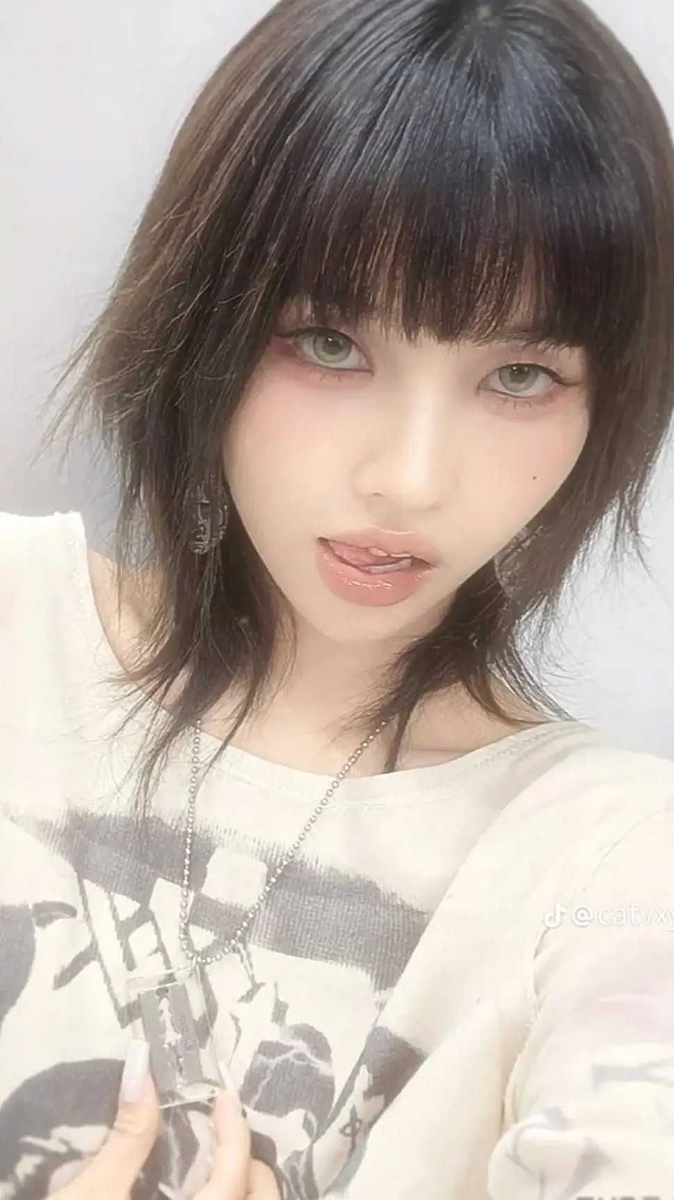 ai character: Soyeon background