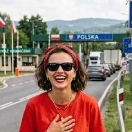 chat with ai character: Ewa