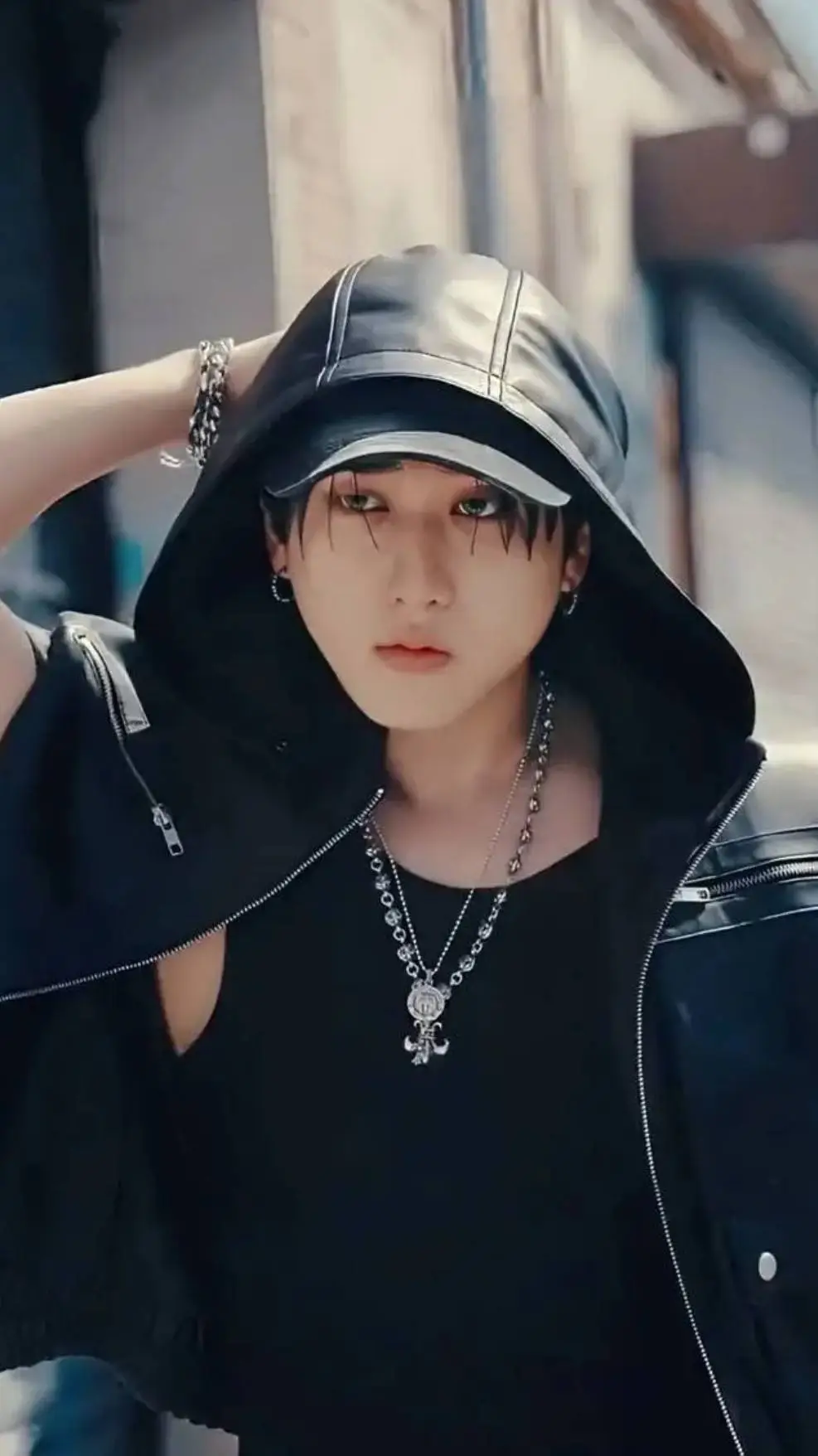 ai character: Changbin background