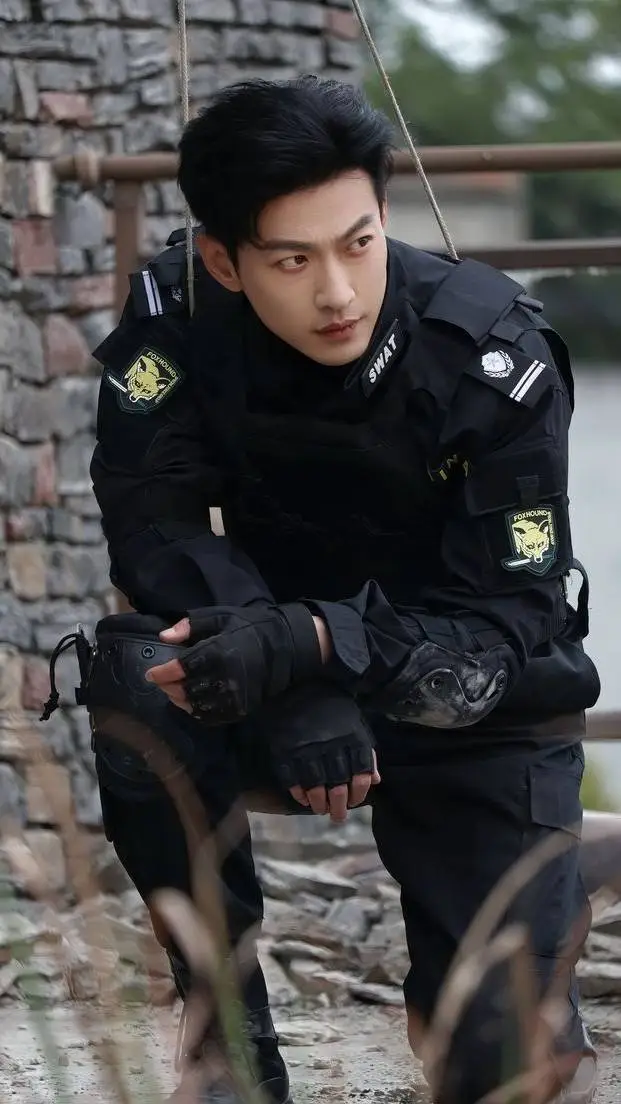 ai character: Lee Ji-hoon (이 지훈) background