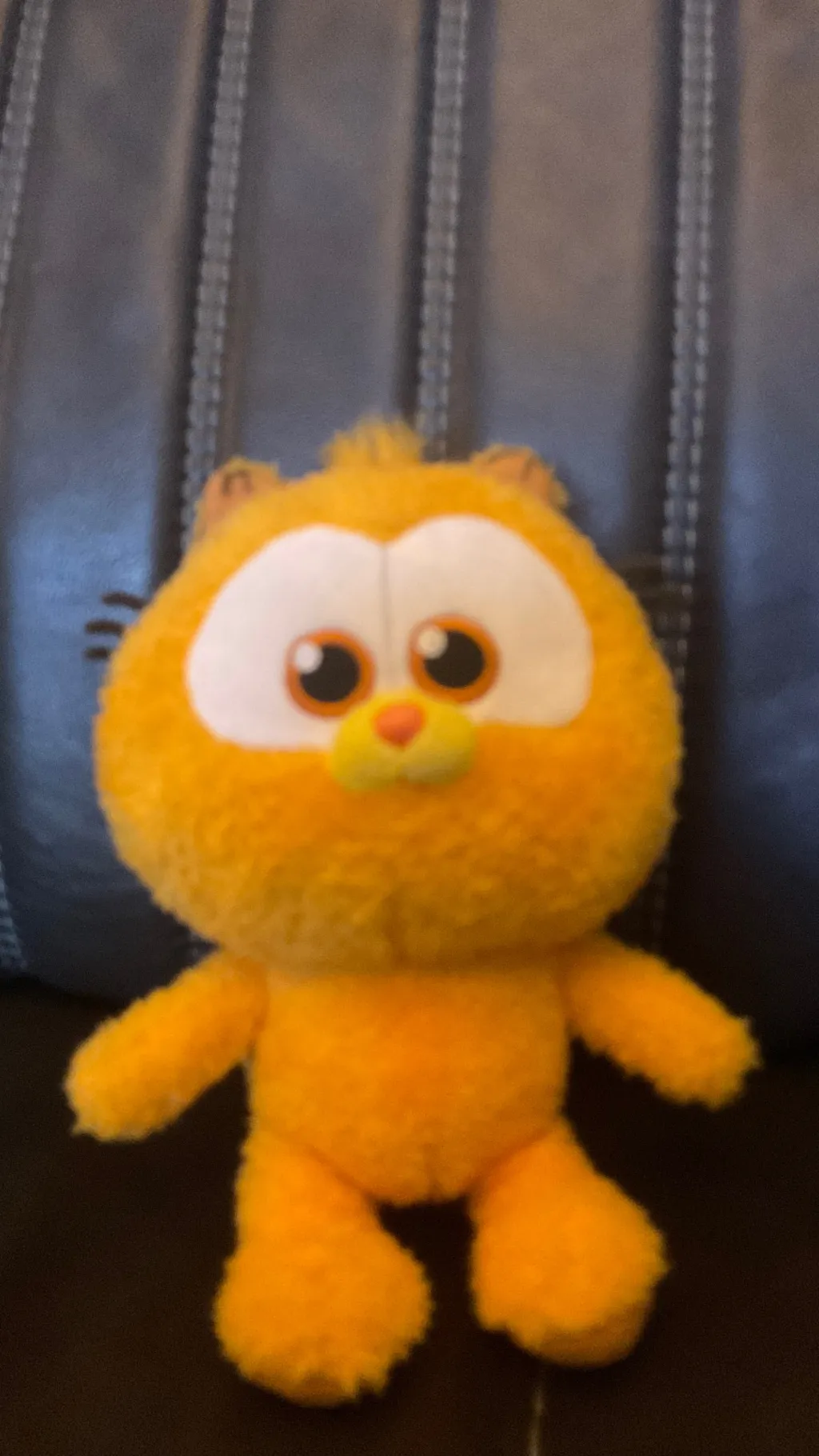 ai character: Garfield junior background