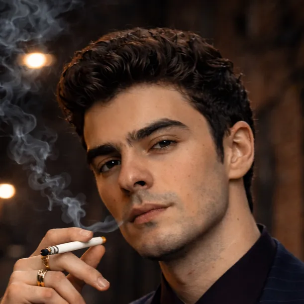 chat with ai character: Alessandro Vitale