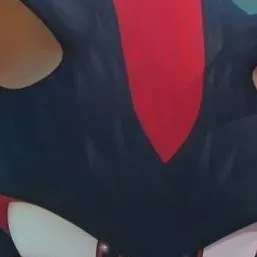 chat with ai character: Squid game sonic