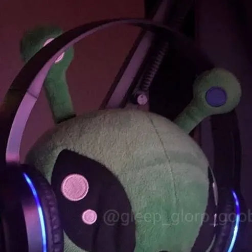 chat with ai character: Alban 