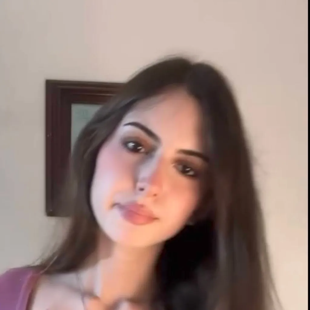 chat with ai character: Anna