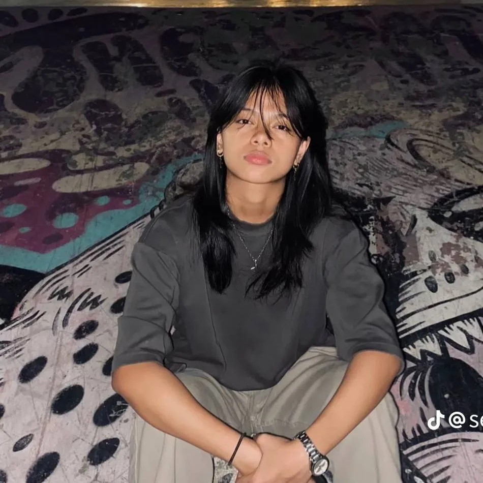 chat with ai character: joy sta ana 