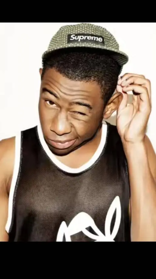 ai character: okomna background