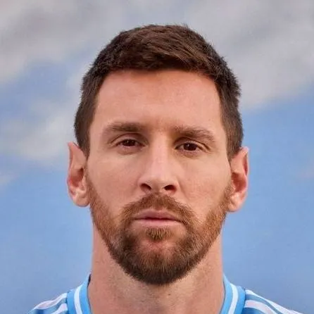 chat with ai character: Messi