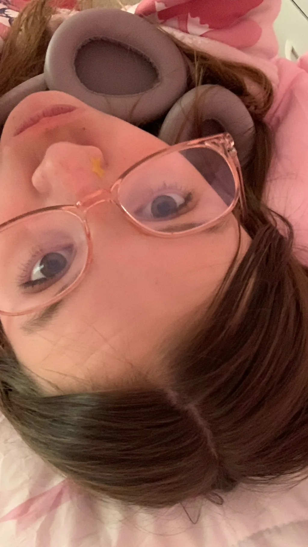 ai character: 🐵~Ella~🐵 background