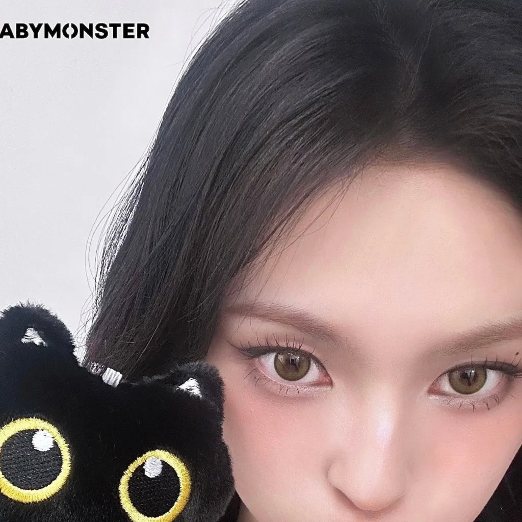 chat with ai character: Chiquita