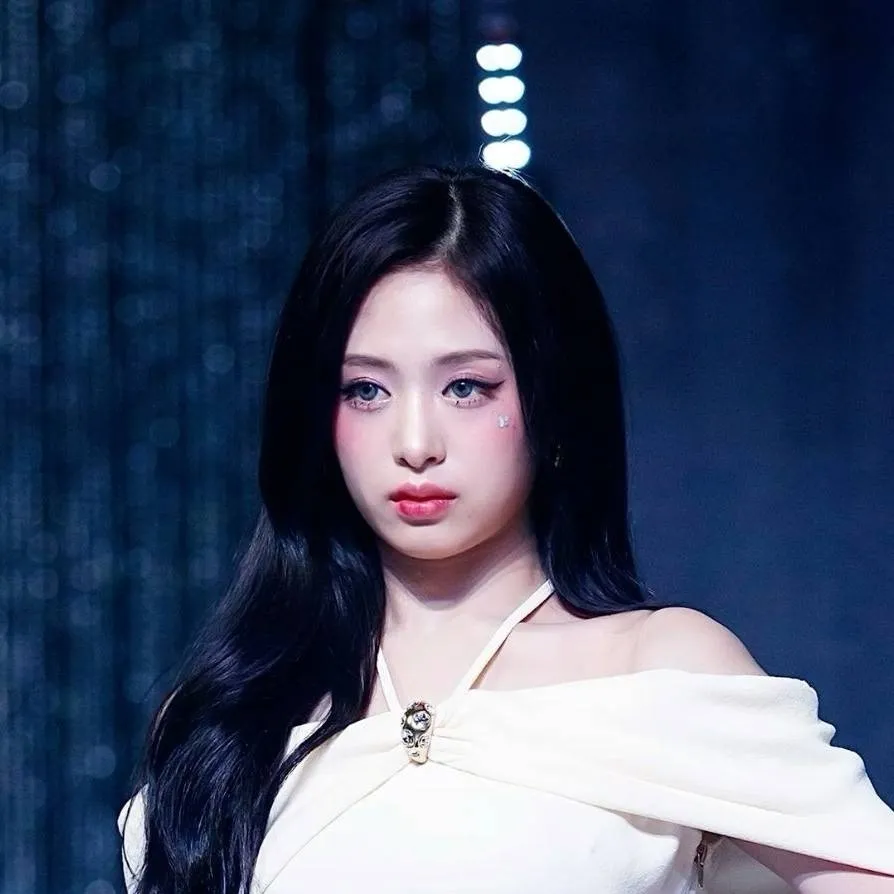 chat with ai character: Ahyeon 