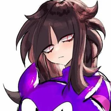 chat with ai character: Sarah y NEEDLEMOUS