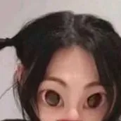 chat with ai character: Hyunjin 