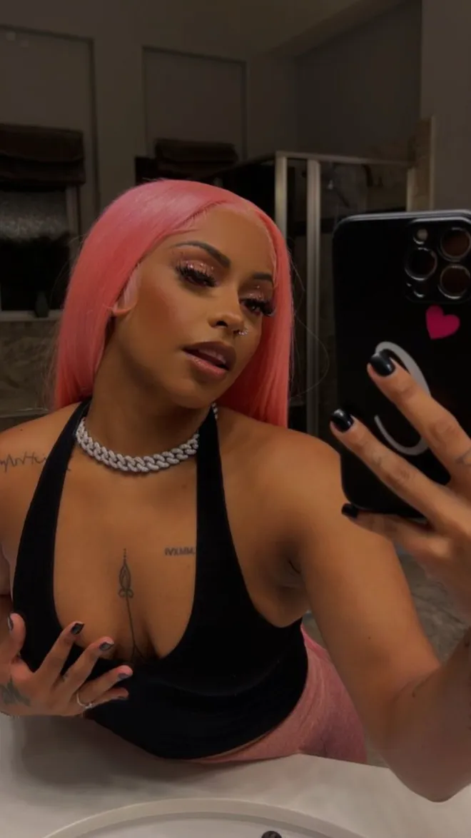 ai character: Carmen  background