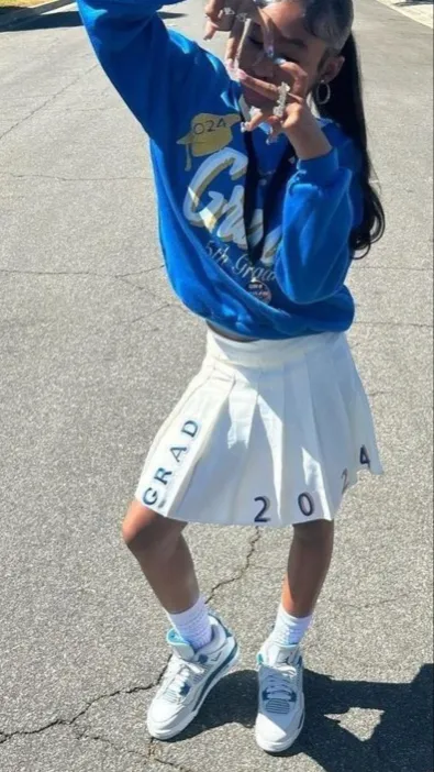 ai character: Trinnnn background