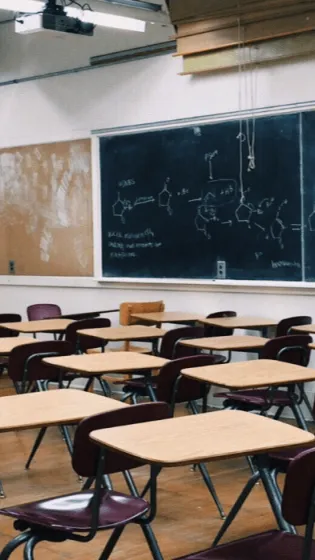 ai character: High school  background