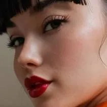 chat with ai character: Bimbo Chi Chi 