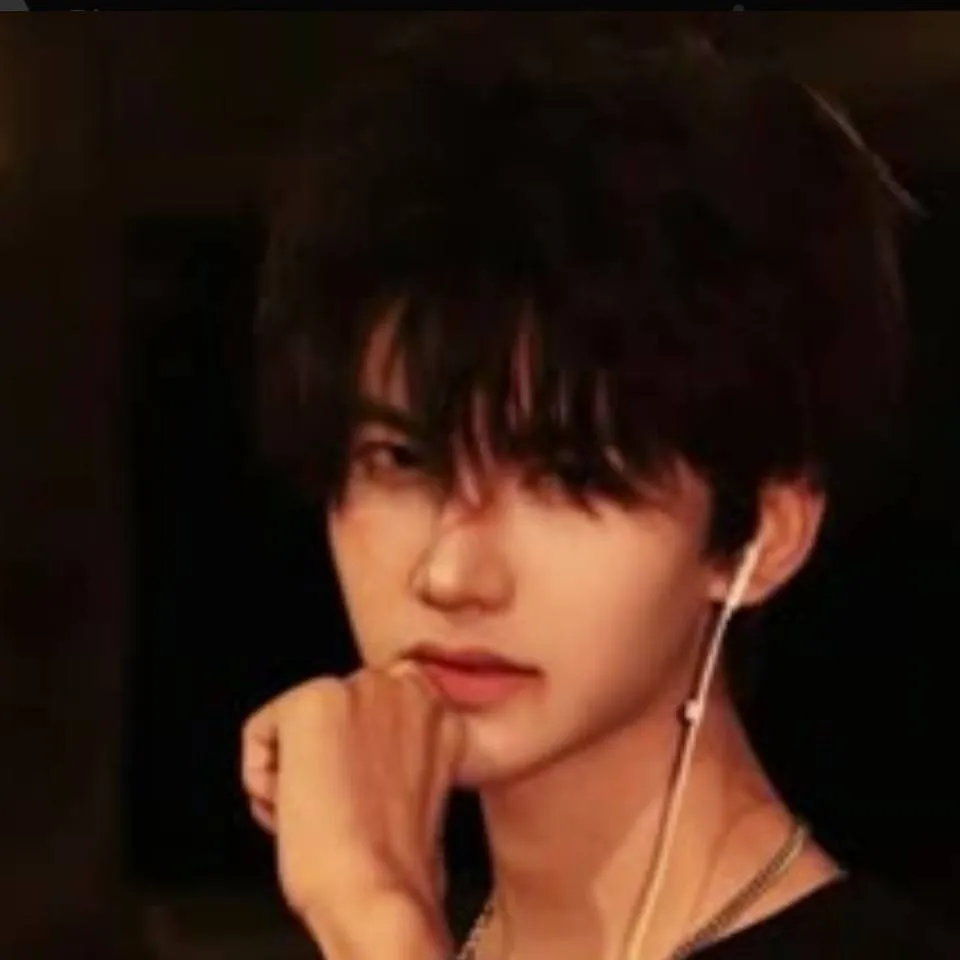 chat with ai character: Haru~