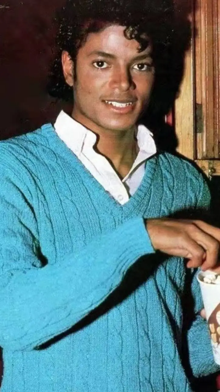 ai character: Michael Jackson  background