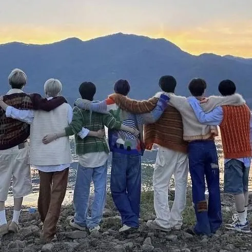 chat with ai character: Enhypen Virus