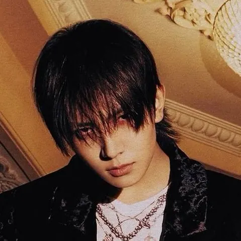 chat with ai character: Heeseung au