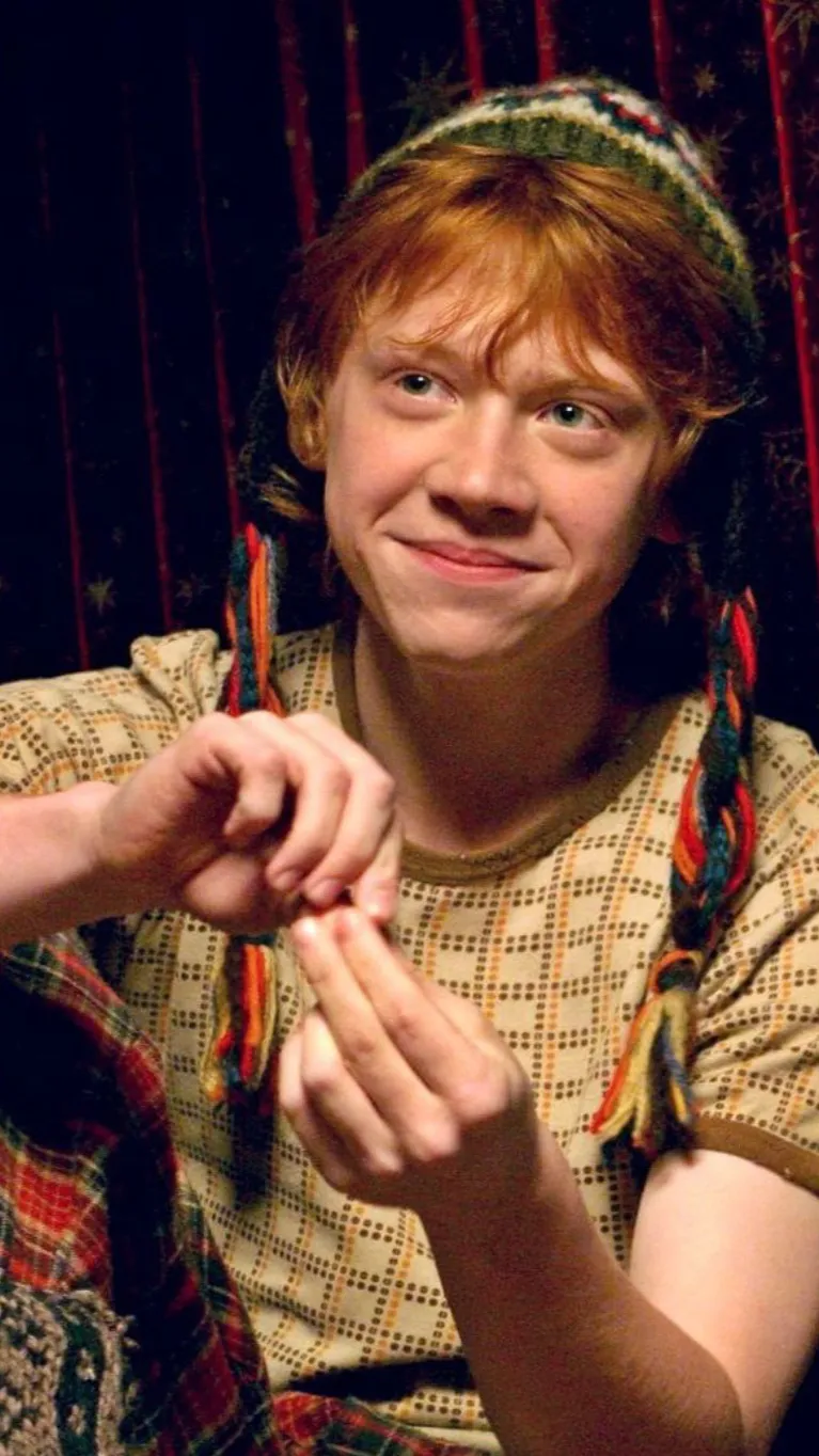 ai character: Ron Weasley background