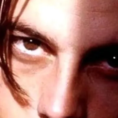 chat with ai character: Skeet ulrich 