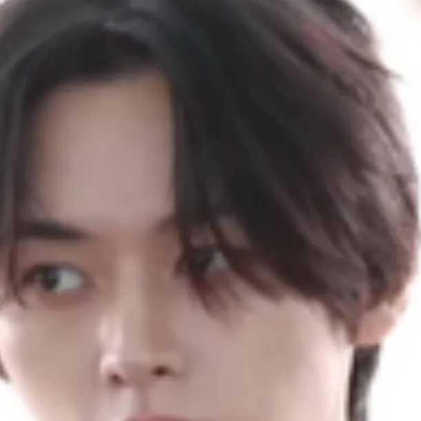 chat with ai character: straykids(lee know