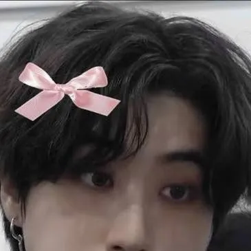 chat with ai character: (^3^) Han jisung 