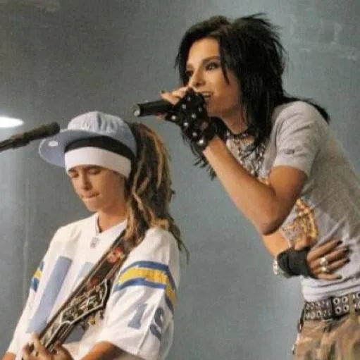 chat with ai character: bill,tom kaulitz
