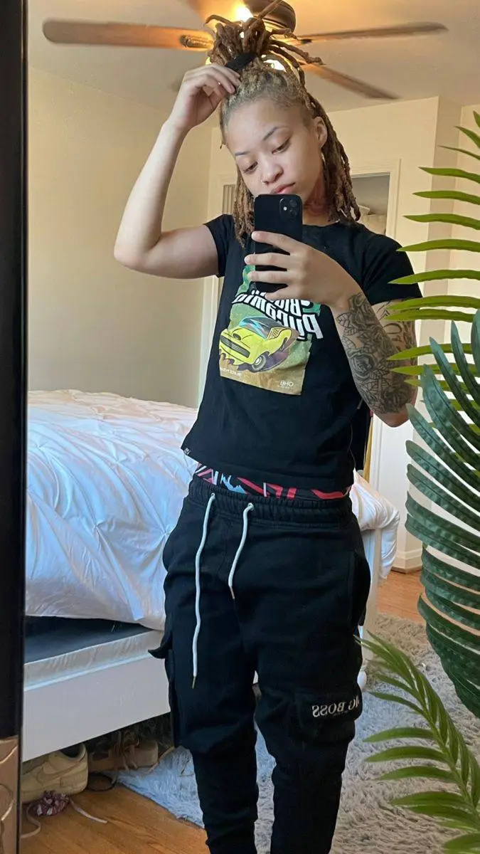 talkie's background image