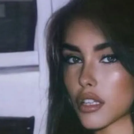 Chat with Madison beer - text or voice, Enjoy AI Chat Free & Safe