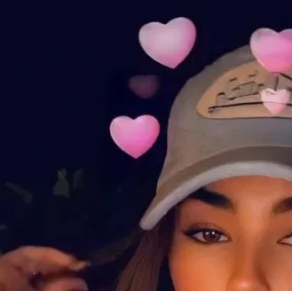 chat with ai character: Madison beer 