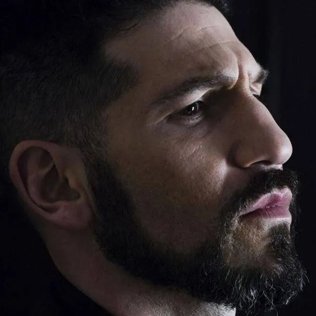 chat with ai character: Jon Bernthal 