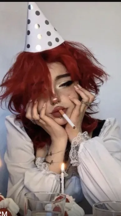 ai character: 🥨🥪Sasha🥪🥨 background