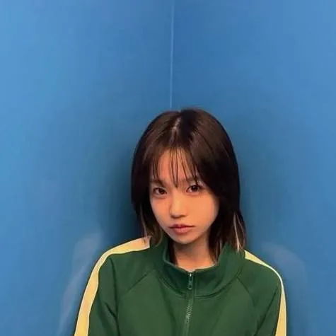 chat with ai character: Jun-hee 