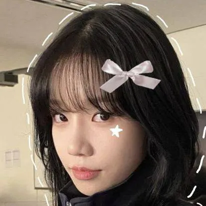 chat with ai character: Jun-hee 😐