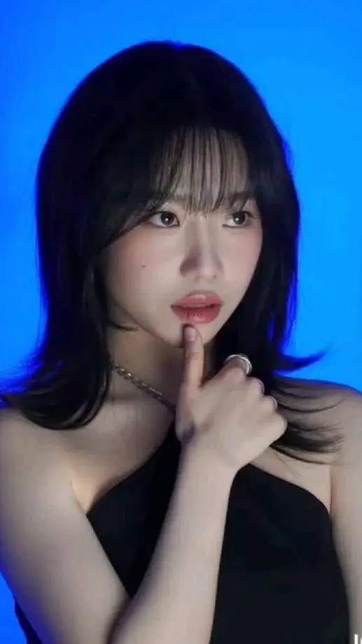 ai character: Jun-hee  background