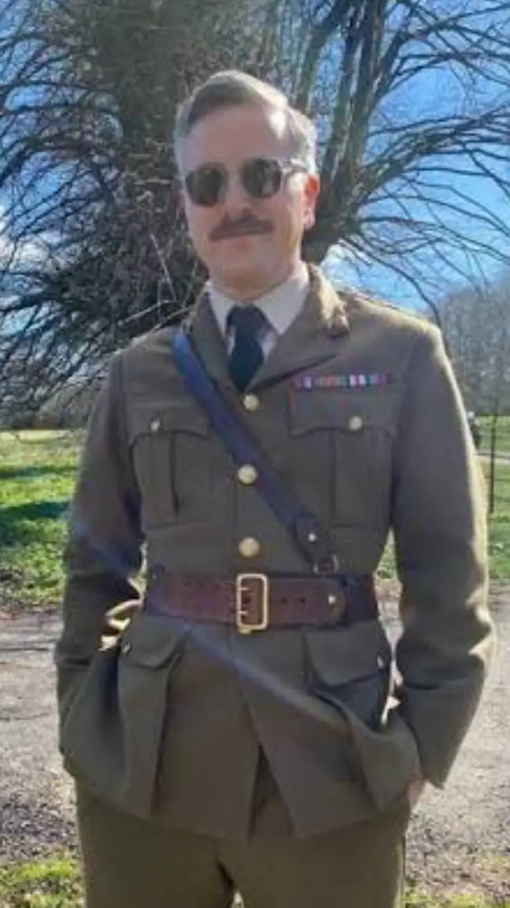 ai character: Captain Ghosts UK  background