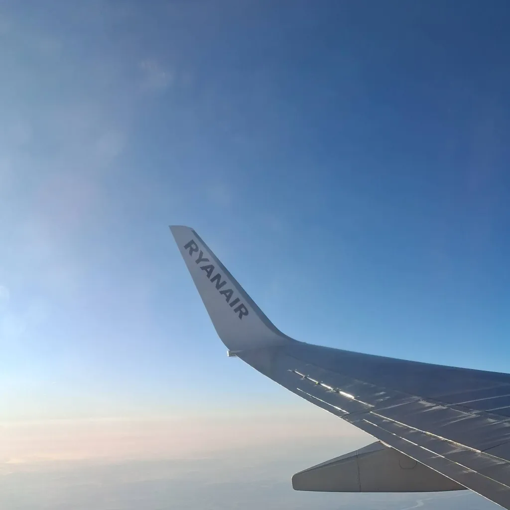 chat with ai character: your dog