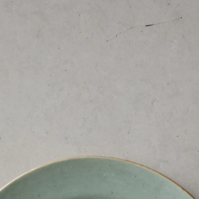 chat with ai character: Abusive Family 