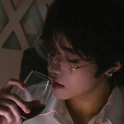 chat with ai character: alpha