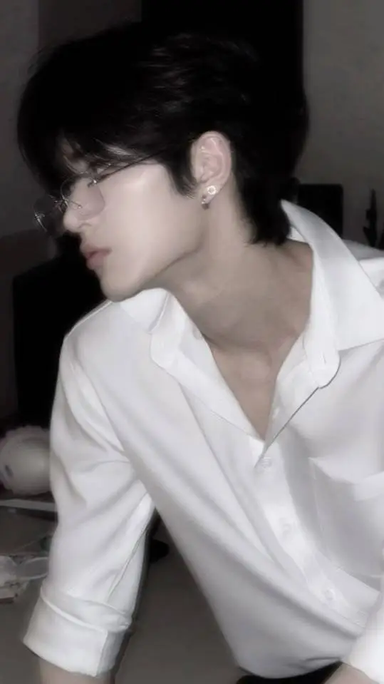 ai character: johtn background